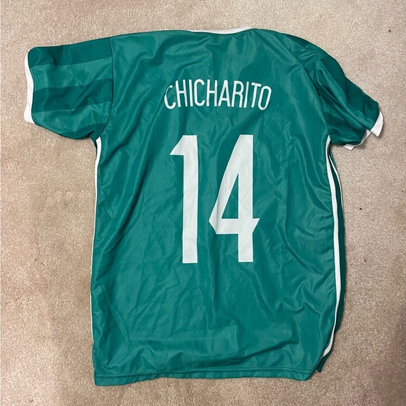 Adult Mexico soccer jersey, Chicarito, size XL - Picture 4 of 4